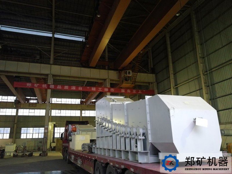 YA系列圓振動篩發貨現場圖