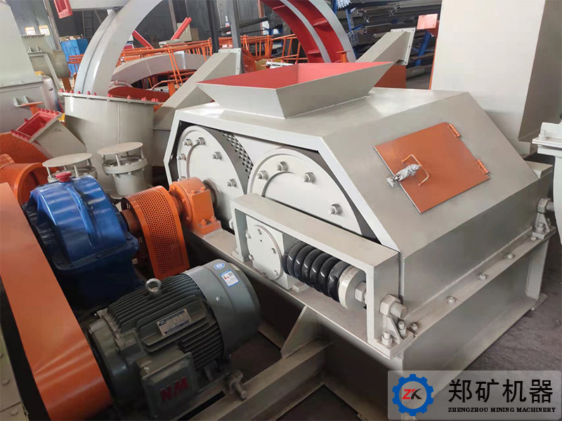 對輥制粒機(jī) 對輥制粒機(jī)