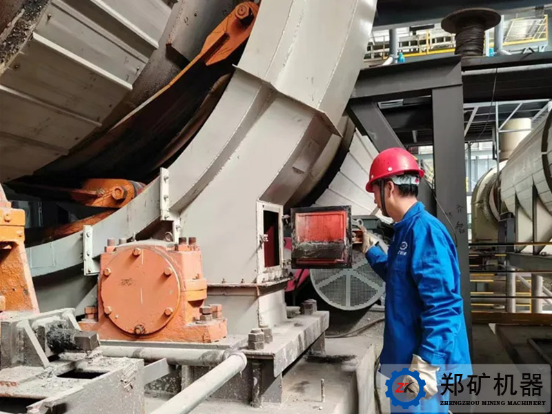 奔波中感受生活，忙碌中體驗幸福，致敬馬師傅，致敬奔波在外的鄭礦人