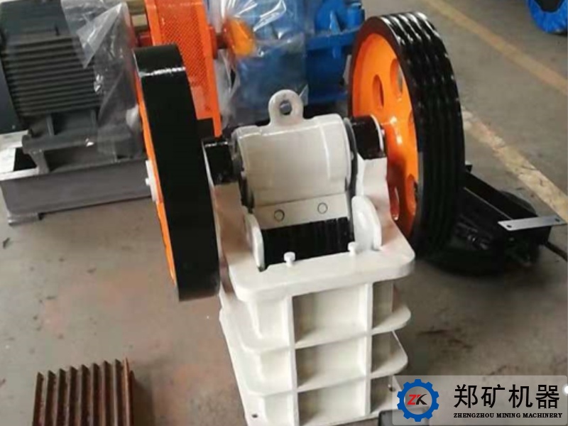 莫桑比克PE150×250顎式破碎機項目