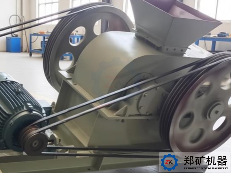 江陰2PG400×250對輥破碎機項目